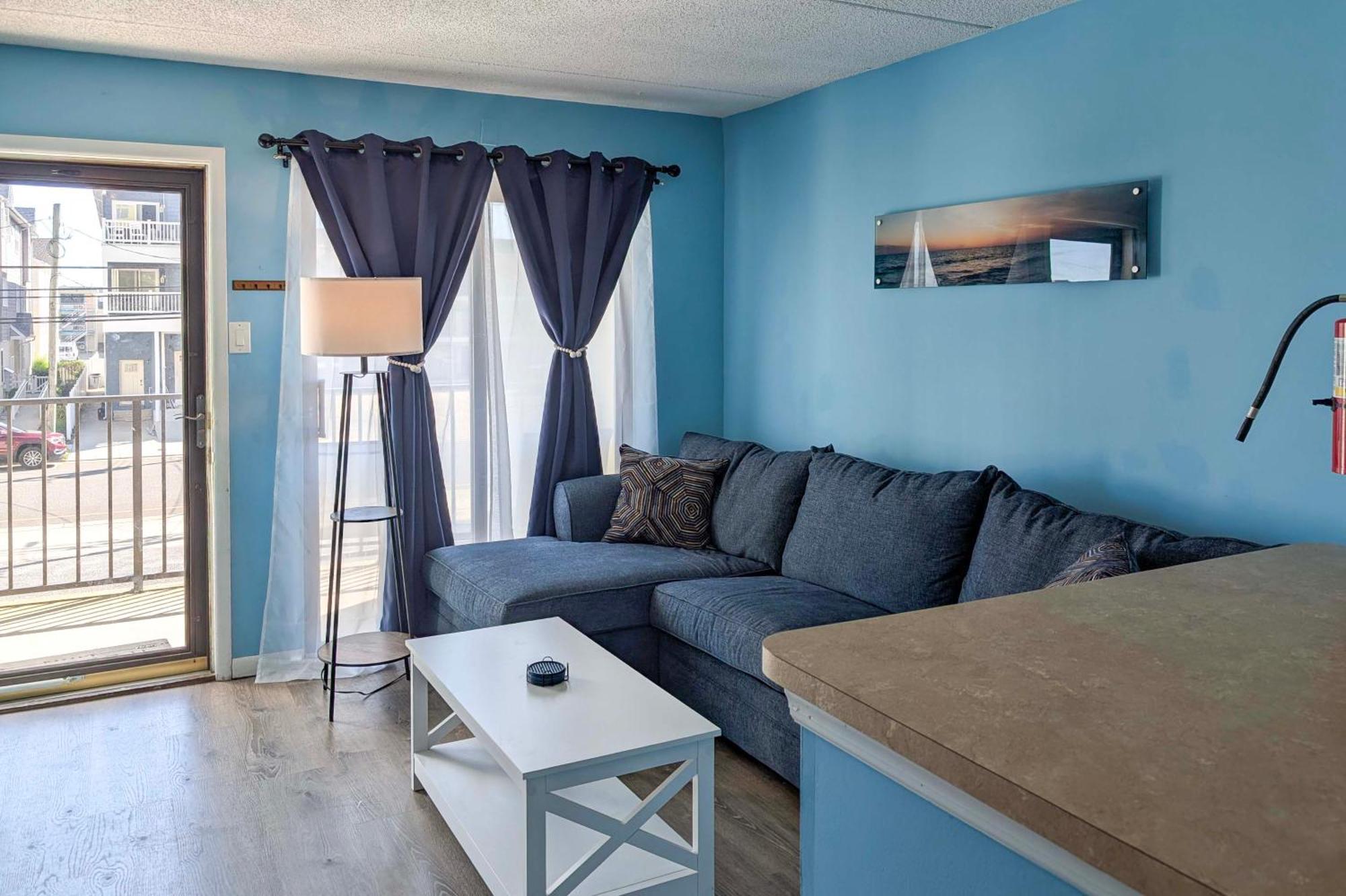 Coastal Condo With Pool, 1 Block To Wildwood Beach! 외부 사진